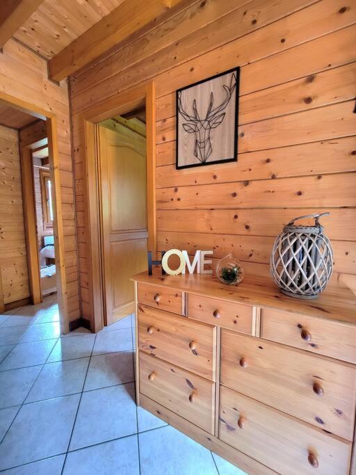 Goutelle, Paisible En Pleine Nature Chalet